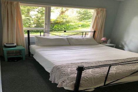 Photo of property in 2/17 Huntingdon Street, Northland, Wellington, 6012