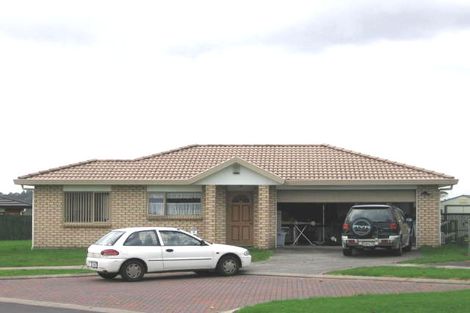 Photo of property in 10 Greenberry Drive, Ranui, Auckland, 0612