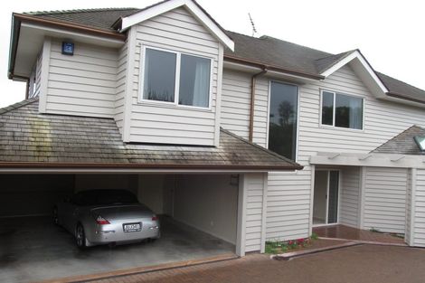 Photo of property in 1a Sandown Road, Rothesay Bay, Auckland, 0630