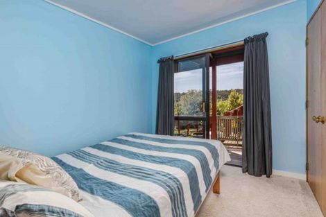 Photo of property in 11 Falls View Road, Haruru, 0204