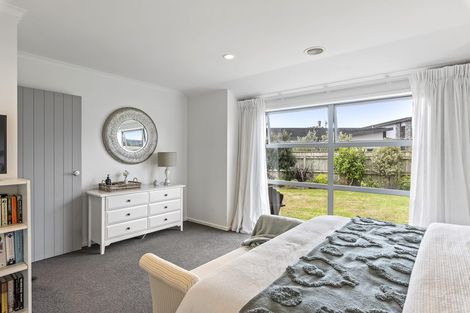 Photo of property in 39 Kotuku Drive, Paraparaumu Beach, Paraparaumu, 5032