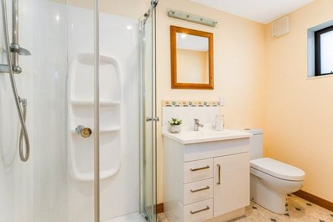 Photo of property in 24 Sunset Parade, Plimmerton, Porirua, 5026