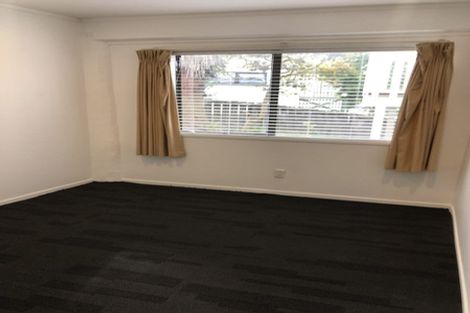 Photo of property in 5 Melia Grove, Goodwood Heights, Auckland, 2105