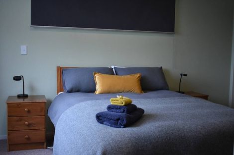 Photo of property in 6 Glendavar Street, Berhampore, Wellington, 6023