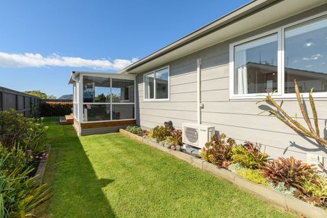 Photo of property in 117b Ngatai Road, Otumoetai, Tauranga, 3110