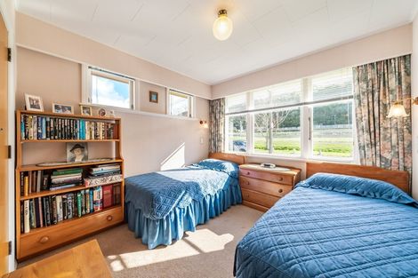 Photo of property in 28 Golf Road, Manor Park, Lower Hutt, 5019