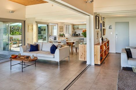 Photo of property in 16 Bothamley Lane, Titahi Bay, Porirua, 5022