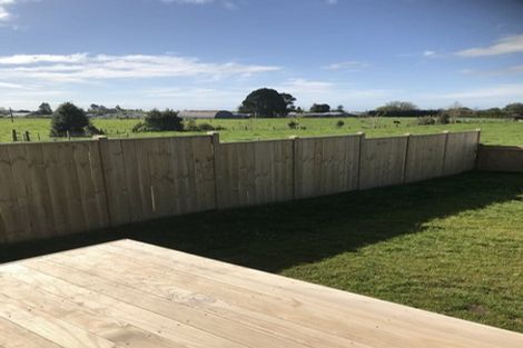 Photo of property in 7 Manatu Lane, Inglewood, 4330