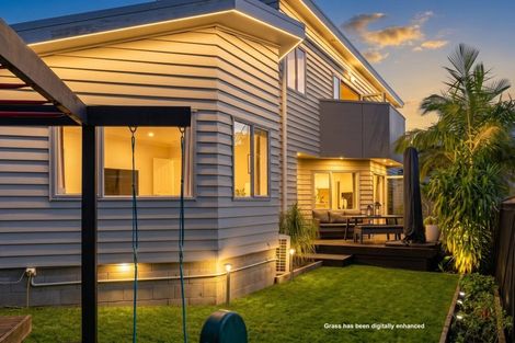 Photo of property in 7a Justin Place, Te Atatu Peninsula, Auckland, 0610