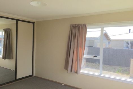 Photo of property in 4 Oriana Crescent, Hornby, Christchurch, 8042