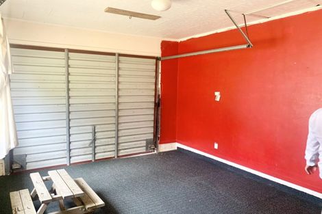 Photo of property in 62a Flanshaw Road, Te Atatu South, Auckland, 0610