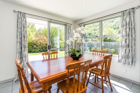 Photo of property in 27 Cornwall Street, Arrowtown, 9302