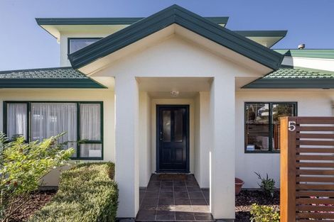 Photo of property in 5 Ridley Green, Churton Park, Wellington, 6037