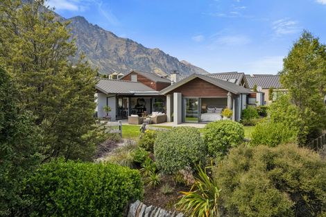 Photo of property in 2 Aberdare Court, Jacks Point, Queenstown, 9371