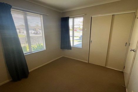 Photo of property in 22 Craigavon Drive, East Tamaki, Auckland, 2013