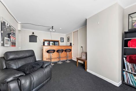 Photo of property in 303 Don Buck Road, Massey, Auckland, 0614