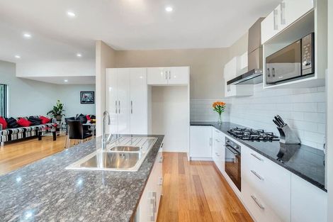 Photo of property in 50a Danbury Drive, Torbay, Auckland, 0630