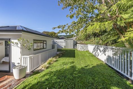 Photo of property in 28b Redwood Avenue, Tawa, Wellington, 5028