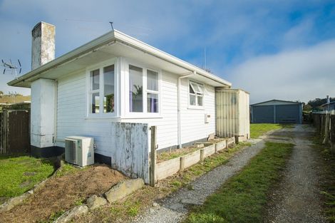 Photo of property in 35 Dalton Street, Outer Kaiti, Gisborne, 4010