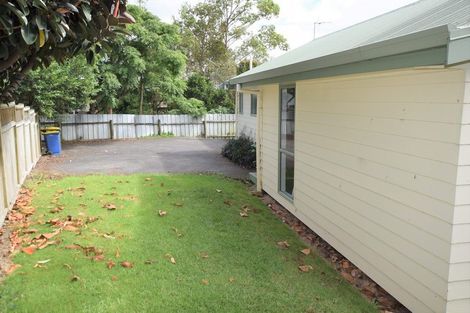 Photo of property in 106a Royal Road, Massey, Auckland, 0614