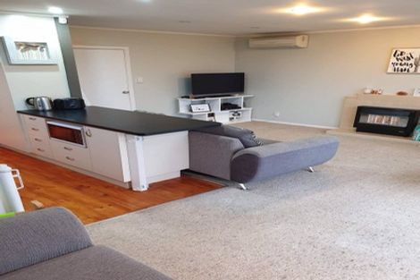 Photo of property in 9 Chapman Street, Johnsonville, Wellington, 6037