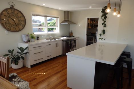 Photo of property in 21 Clare Street, Cambridge, 3434