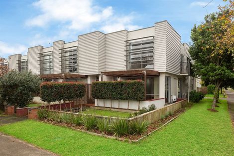 Photo of property in 21 Kauri Drive, Takanini, 2112