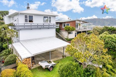 Photo of property in 35 Normandale Road, Normandale, Lower Hutt, 5010
