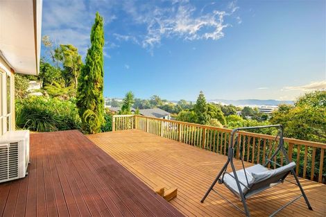 Photo of property in 35e Edmonton Road, Henderson, Auckland, 0612