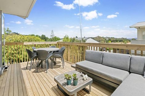 Photo of property in 58 Brian Crescent, Stanmore Bay, Whangaparaoa, 0932