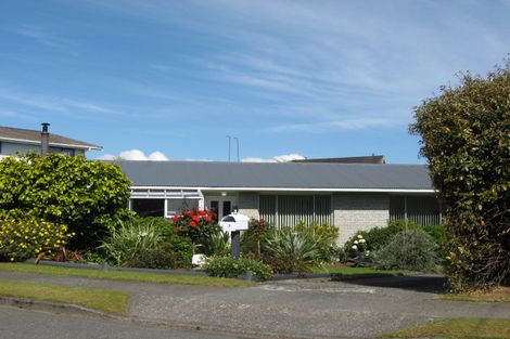 Photo of property in 9 Cook Street, Carters Beach, Westport, 7825