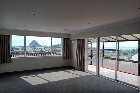 Photo of property in 25 Crownhill Street, Spotswood, New Plymouth, 4310