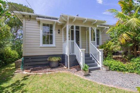 Photo of property in 7 Miro Street, Helensville, 0800