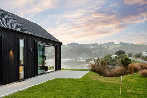 Photo of property in 1371b Taieri Mouth Road, Taieri Mouth, 9091