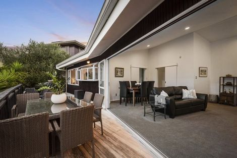 Photo of property in 7 Hume Drive, Hillcrest, Auckland, 0627