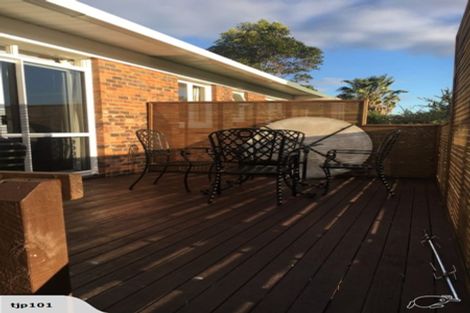 Photo of property in 2/449 Beach Road, Mairangi Bay, Auckland, 0630