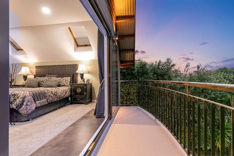 Photo of property in 8 Remu Place, Greenhithe, Auckland, 0632