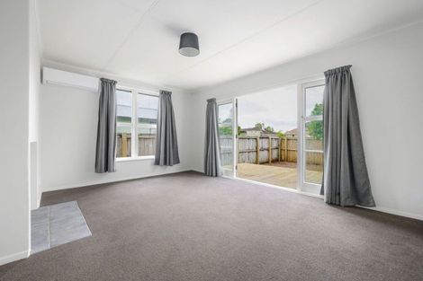 Photo of property in 9a Hockin Place, Fairfield, Hamilton, 3214