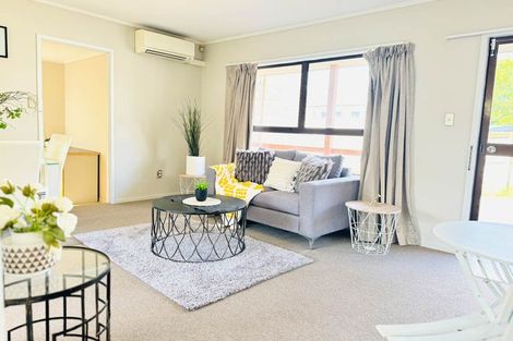 Photo of property in 2/65 Fitzroy Street, Papatoetoe, Auckland, 2104