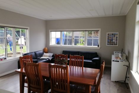 Photo of property in 13 Huapai Street, Onehunga, Auckland, 1061