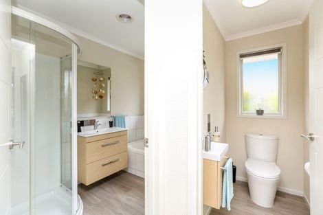 Photo of property in 86 Karamea Street, Whalers Gate, New Plymouth, 4310