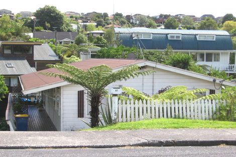 Photo of property in 1/67 Saddleback Rise, Murrays Bay, Auckland, 0630
