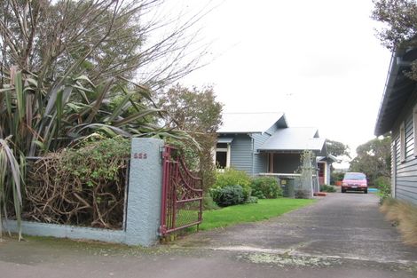 Photo of property in 535 Featherston Street, Roslyn, Palmerston North, 4414