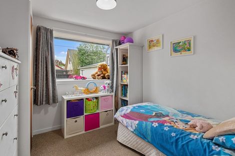 Photo of property in 21 Chilton Drive, Mairehau, Christchurch, 8052