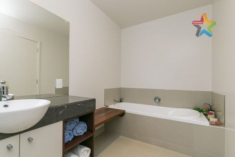 Photo of property in 1 Mewburn Rise, Karori, Wellington, 6012