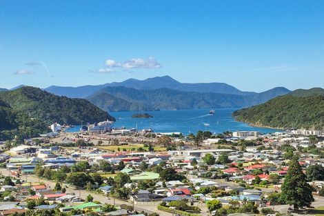 Photo of property in 37a Wairau Road, Picton, 7220