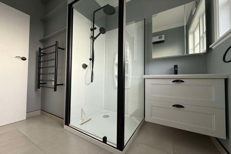 Photo of property in 6 Colonel Place, Featherston, 5710