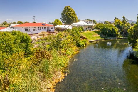 Photo of property in 15 Dillons Point Road, Islington, Blenheim, 7201