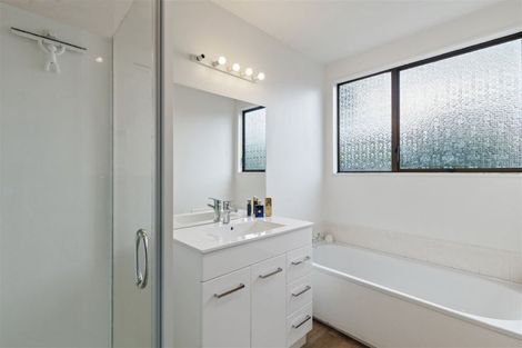 Photo of property in 2/66 Lakewood Drive, Burwood, Christchurch, 8083