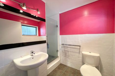 Photo of property in 22 Blundell Place, Chatswood, Auckland, 0626